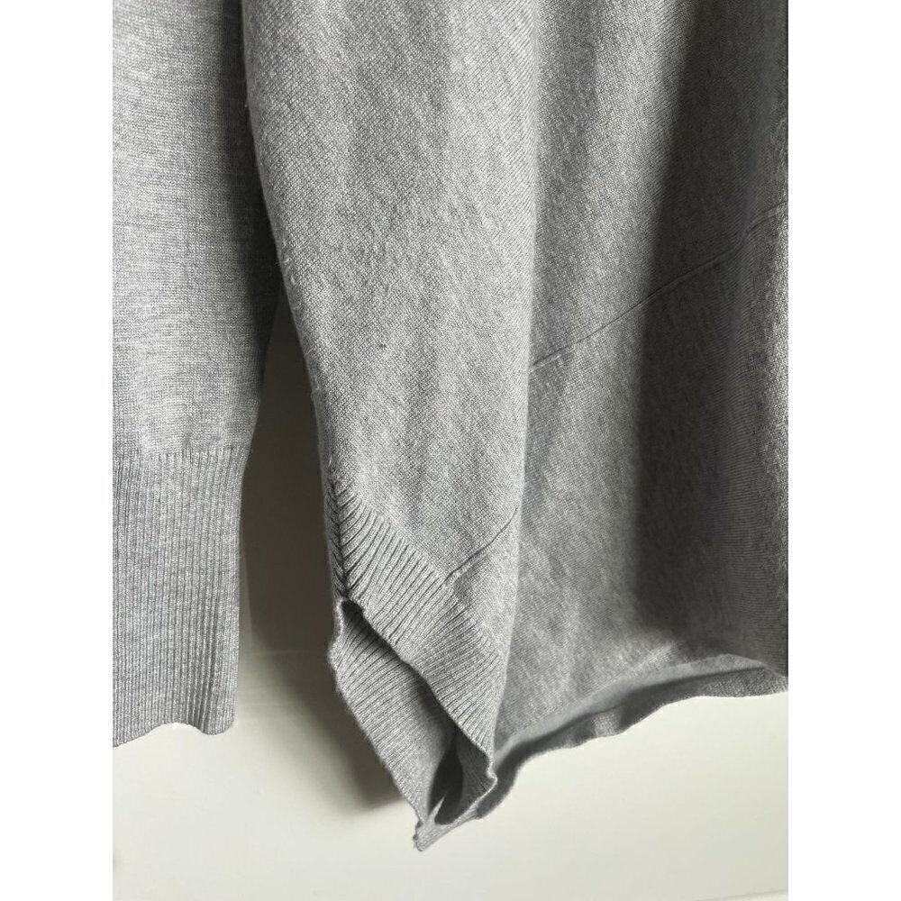 Sweater - Picture 3 of 3